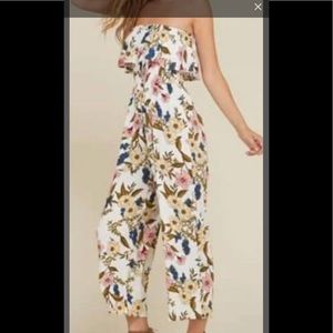 Heart & Hips white/Floral Jumpsuit - size large